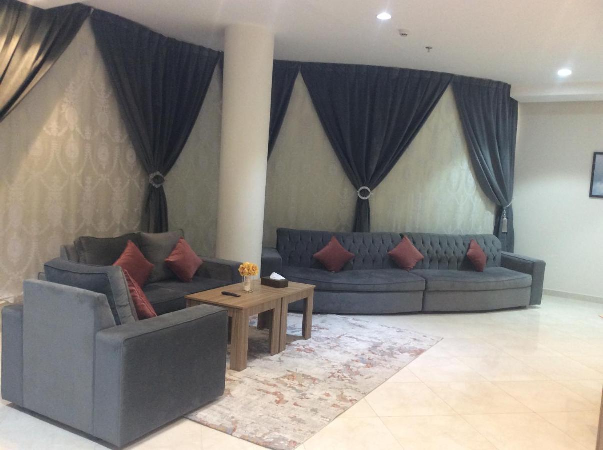 Admire Apart' Riyadh